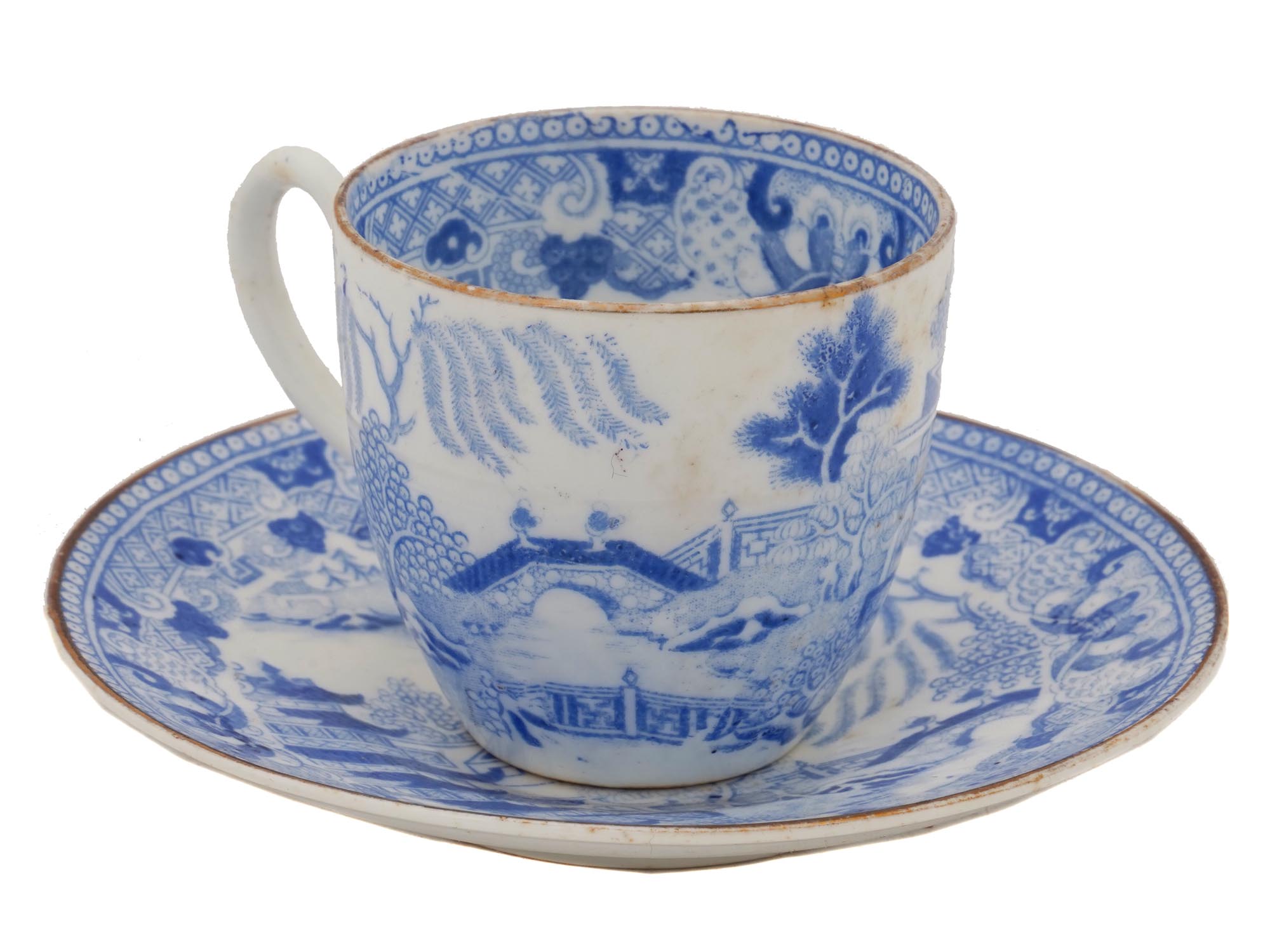 BLUE AND WHITE CHINESE PORCELAIN CUPS AND SAUCERS PIC-4